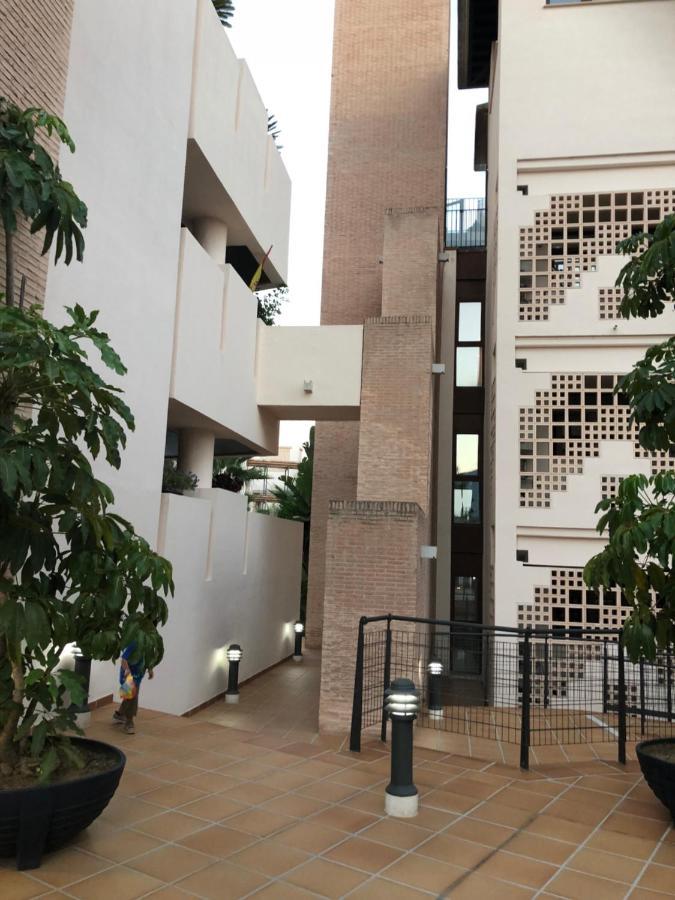 Bahia De La Plata Apartment Естепона Екстериор снимка