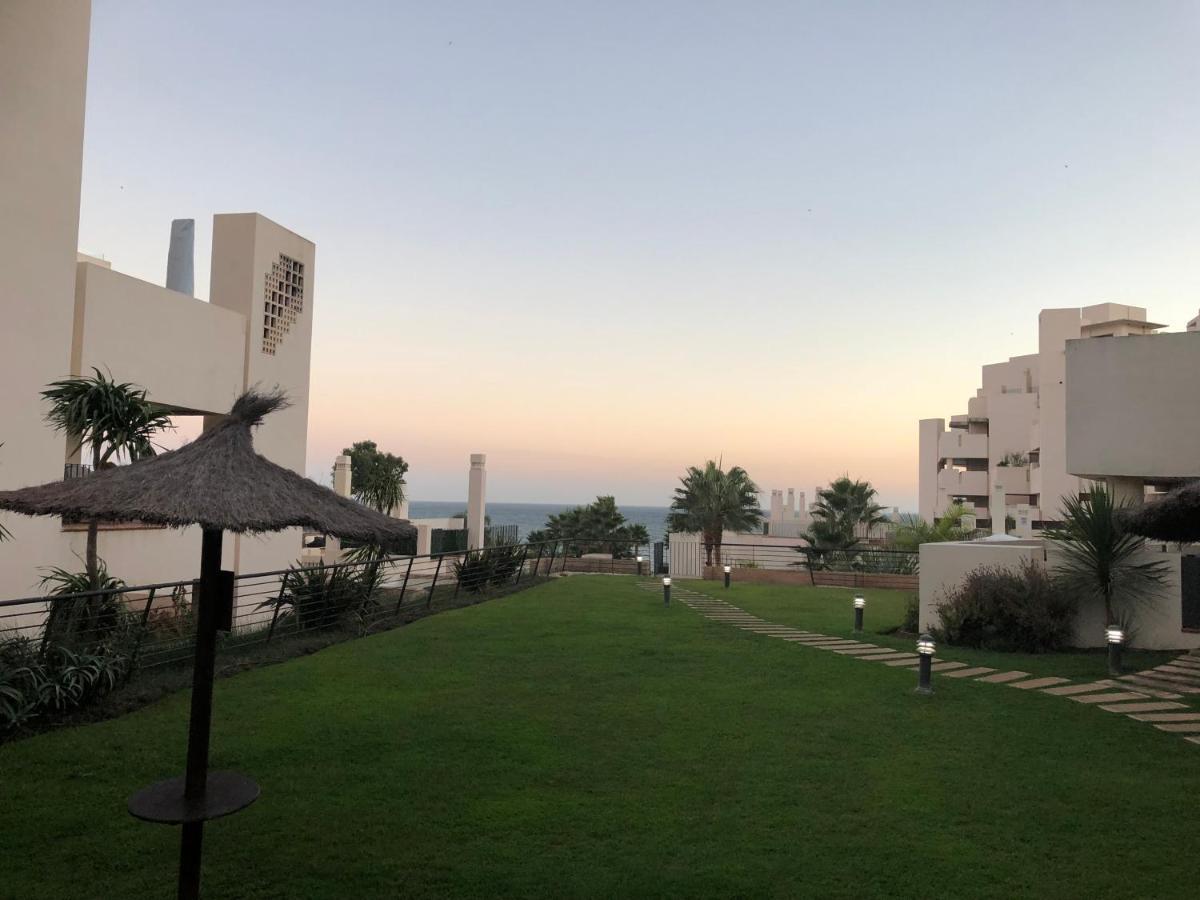 Bahia De La Plata Apartment Естепона Екстериор снимка