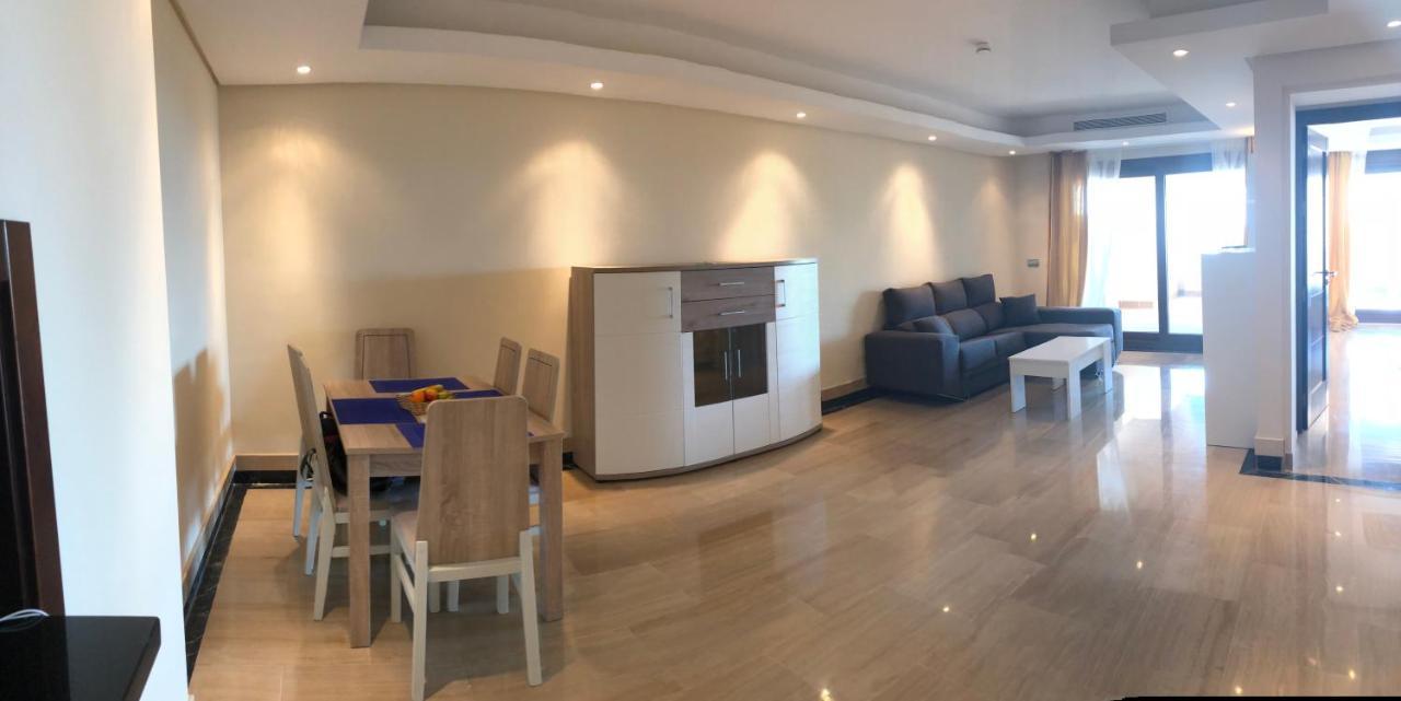 Bahia De La Plata Apartment Естепона Екстериор снимка